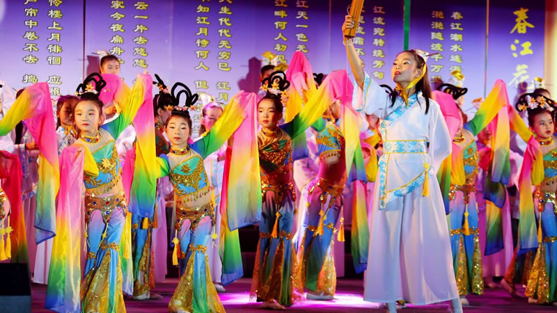 綿陽(yáng)東辰國(guó)際學(xué)校圖片展示