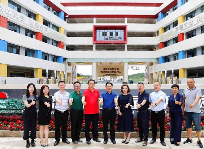 開(kāi)門(mén)就是好學(xué)校丨綿陽(yáng)東辰教育集團(tuán)總經(jīng)理祝啟程一行蒞臨東辰聚星視導(dǎo)開(kāi)校準(zhǔn)備工作