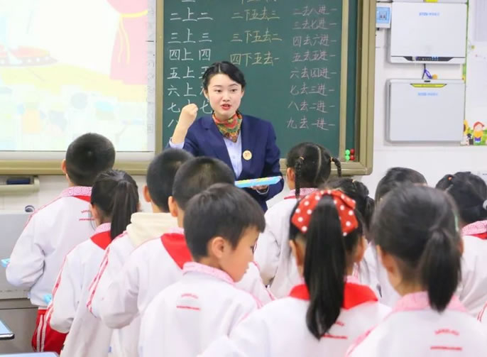 綿陽(yáng)東辰國(guó)際學(xué)校20周年校慶?？?期丨東辰教育成功的密碼