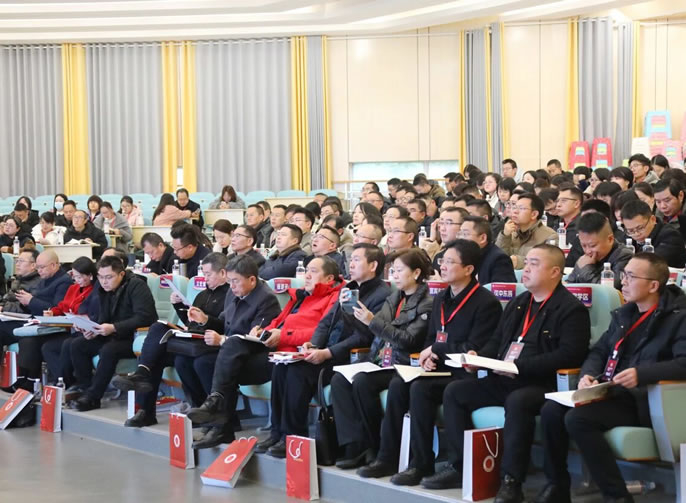 問題導(dǎo)向提效能 靶向突破求卓越丨東辰教育2026屆高三第二輪備考培訓(xùn)會